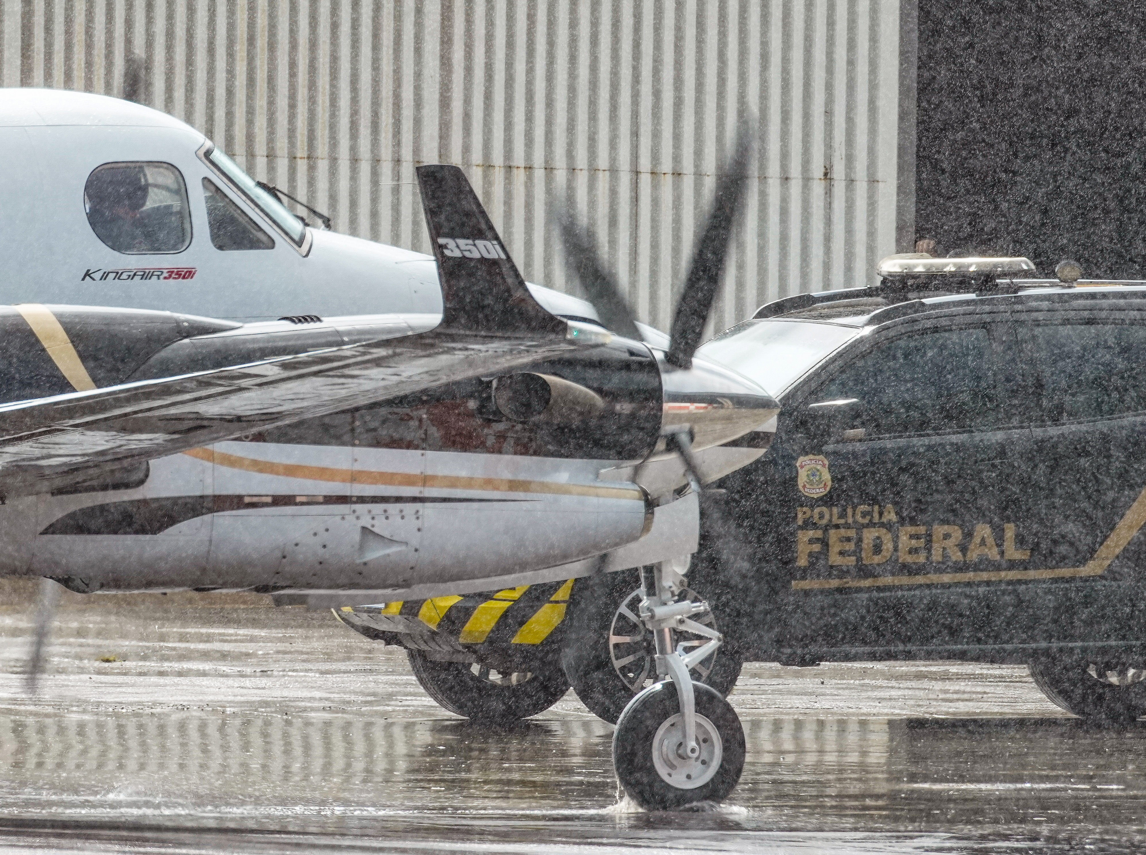 Vorcaro emprestou avião e apê a Yasmin Brunet e quis tirá-la do BBB, diz PF