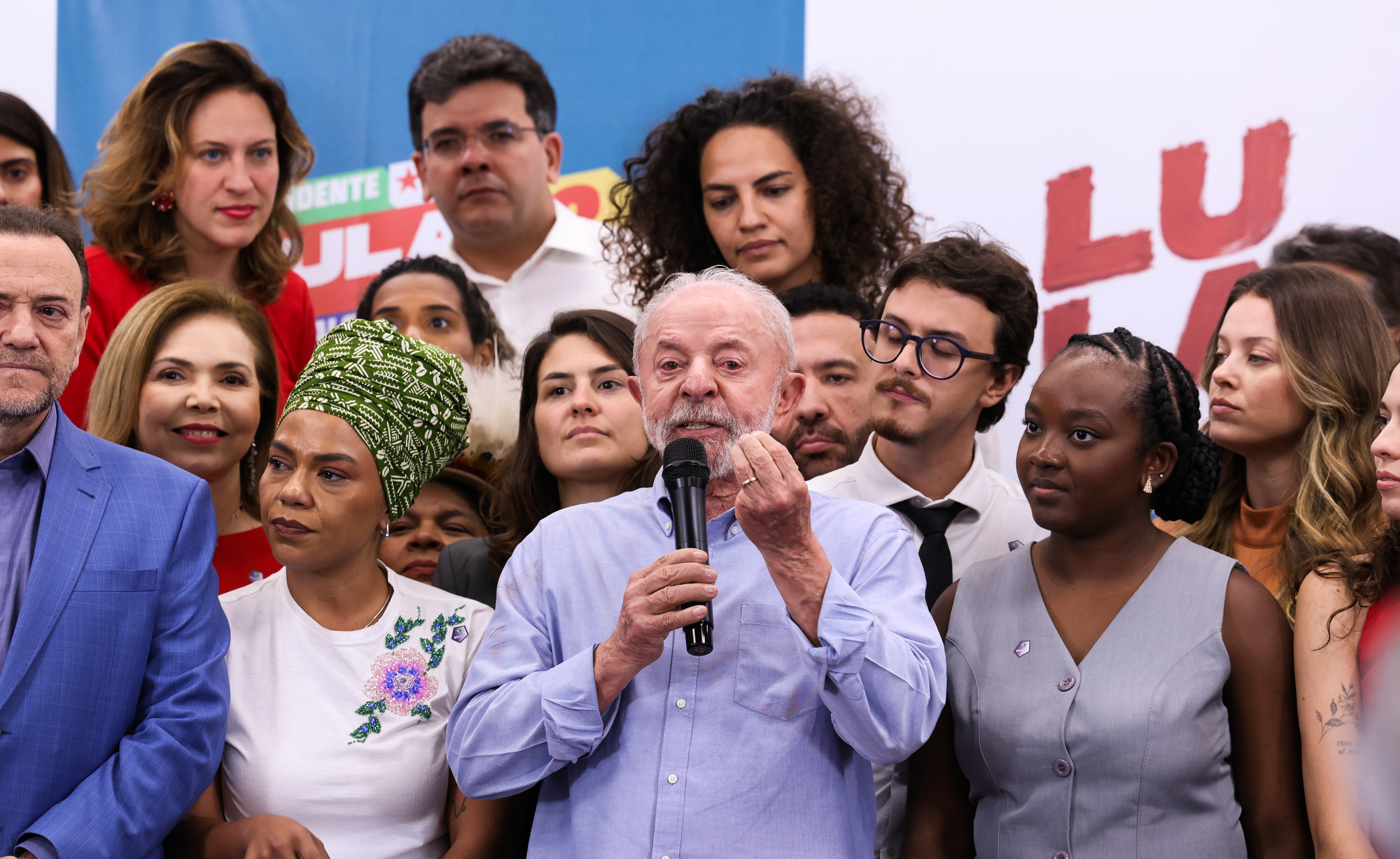 Campanha de Lula vai ao TSE contra algoritmo da Meta