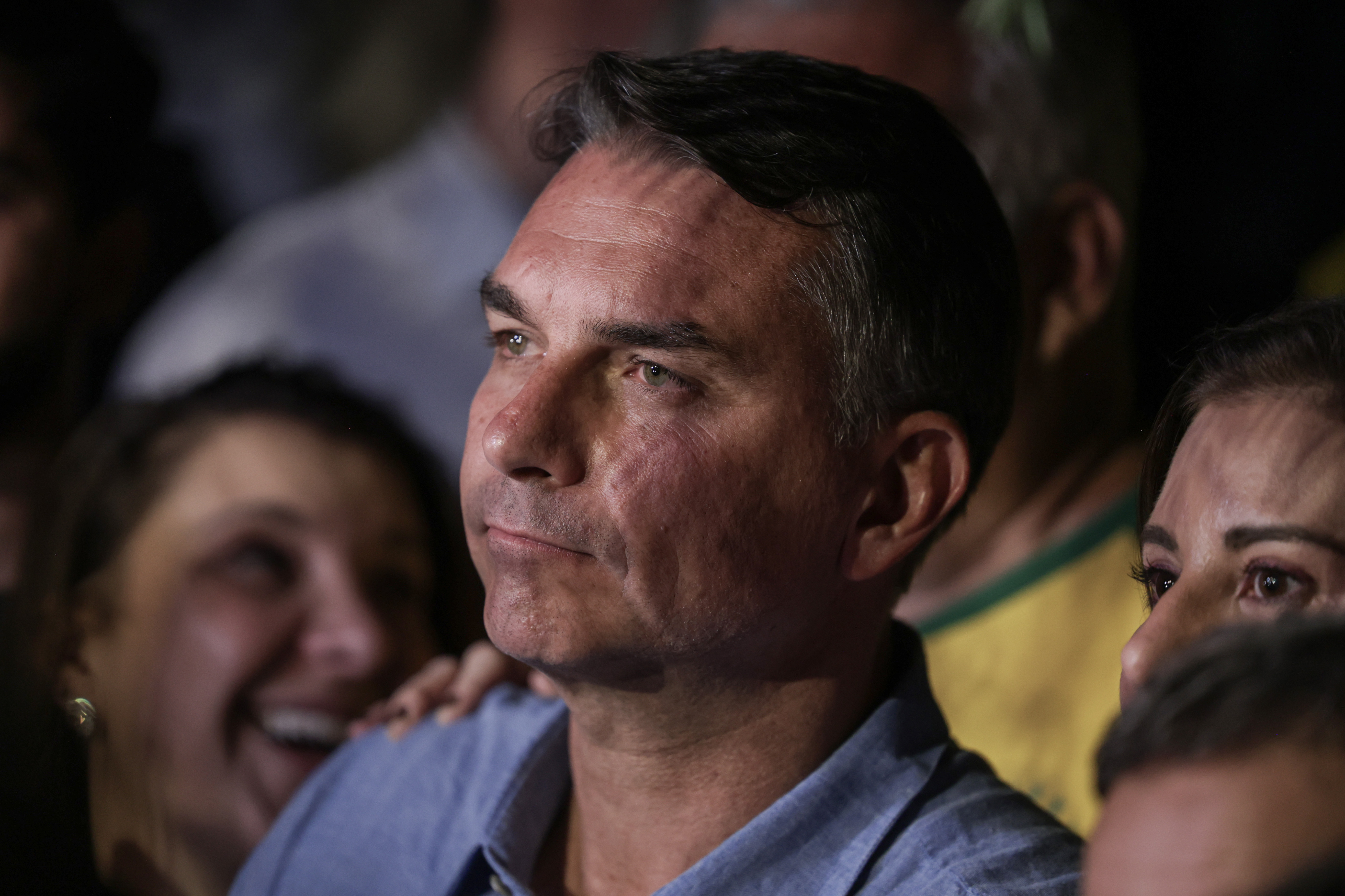 Flávio Bolsonaro recusa sabatina do SBT