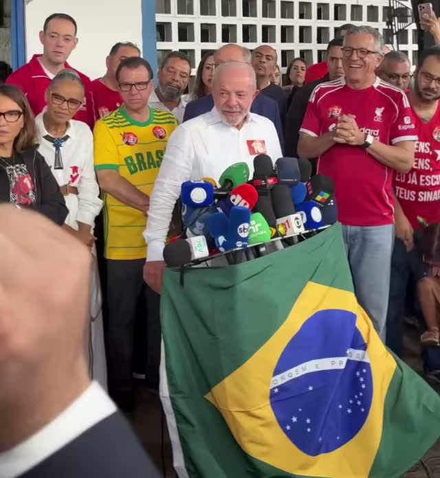 Janja confronta jornalista que fala de possível desânimo de Lula