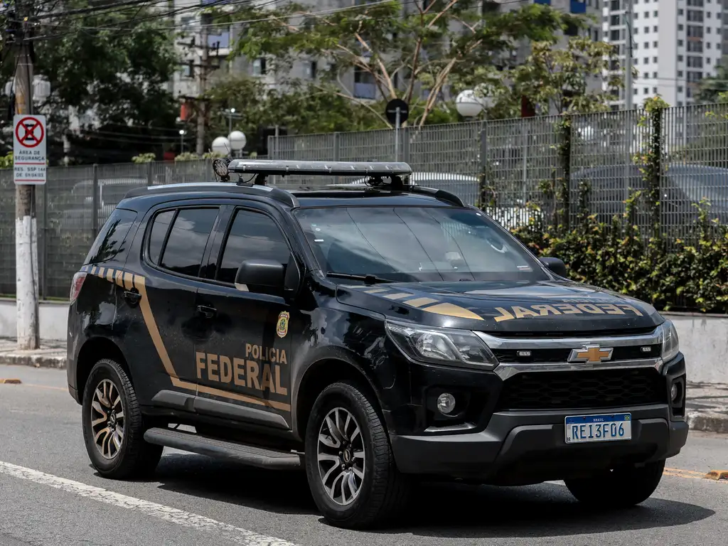 Vorcaro teria R$ 20 bi no exterior, diz Zettel em áudios