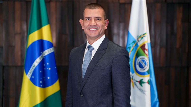 Douglas Ruas é eleito governador do Rio no 1º turno